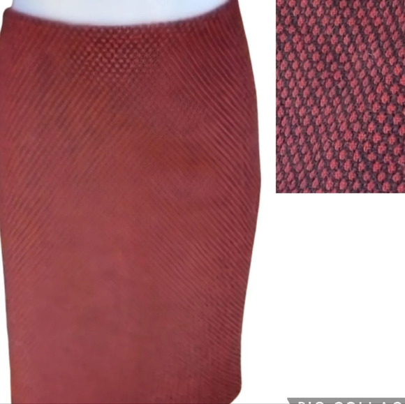 Red  wool blend textured slit skirt 14 - Picture 1 of 10